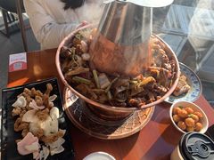-炉小二铜锅牛蛙•川湘菜(三里屯店)