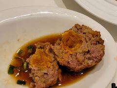 蛋黄狮子头-金春禧·鲁菜海鲜(延吉路万达店)
