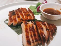 招牌炭烧猪颈肉-金椰壳· 大厨新加坡菜(壹方城店)