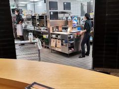 大堂-麦当劳(湖滨路店)