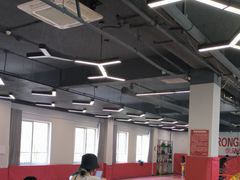 -悦动体能篮球羽毛球网球(三里河店)