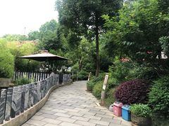 -千滋百味·醉江澜花园餐厅(街道口店)