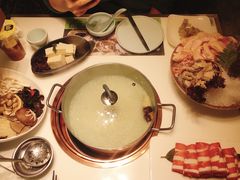 -洪氏嗨捞·猪肚鸡火锅(阳光天地店)