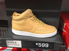 -NIKE上海青浦优选体验店
