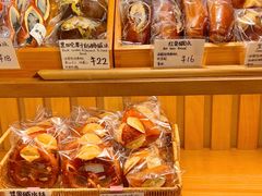 -天井·丑面包搭咖啡