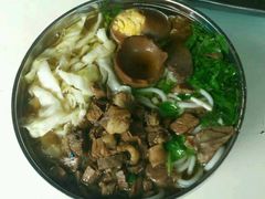 -花溪王记牛肉粉(四季花溪商场店)