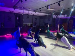 -Vr Dance舞蹈工作室