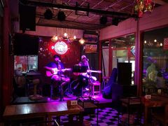 -席娜卡琳火车铁道夜市