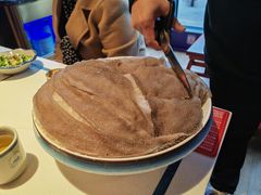 -爱你您·自家鱼塘·活水喷泉鱼火锅(八里店)