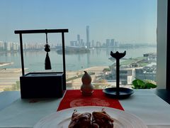 沙田玻璃乳鸽-馋遇江南·精致湖景雅宴(东方之门店)