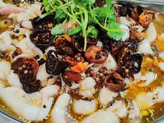 -何哥鲜鱼餐厅(龙湖花园店)