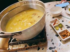 -禄婶鸡煲·打边炉