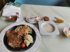 -豪客来牛排(中央花苑店)