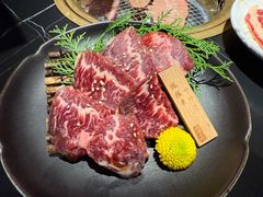 -山川小町·极番烧肉(新地假日广场店)