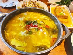 -隔壁老王·家常云南菜(花巷店)