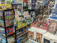 -新华书店(虹悦城店)