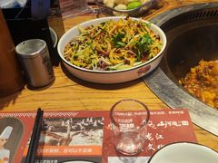 -山河屯铁锅炖·非遗东北菜(南山店)