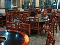大堂-九尺赵老四鲜鹅肠火锅
