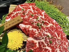 -山川小町·极番烧肉(新地假日广场店)