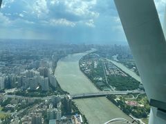 -广州塔卢特斯法国旋转餐厅
