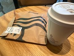-星巴克(上海长宁来福士1F店)