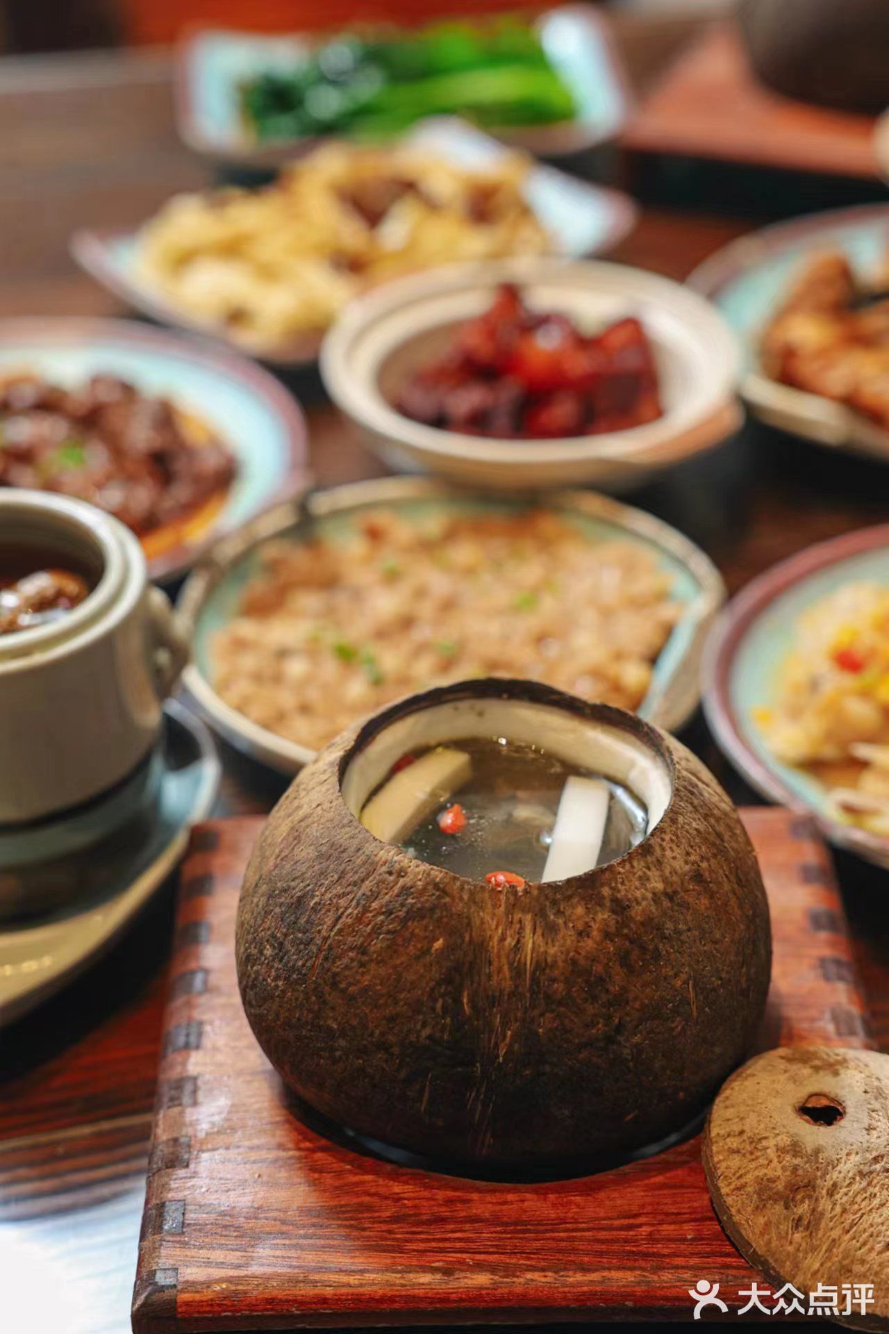 快来喝暖胃滋补的炖汤吧