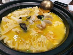 手工海鲜豆腐煲-维园悦谱·海派家常菜(乌鲁木齐南路店)