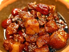 瓦罐红烧肉-堂瓦里·33年传统赣菜(第一街区店)