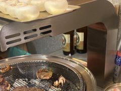 -围炉肉舍•炭烤活鳗•丹东海鲜烤肉(步行街店)