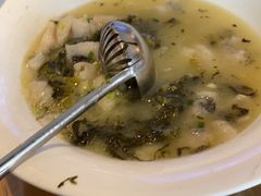 -严记小天府酸菜鱼(西四路店)