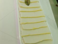 -洪氏嗨捞·广东猪肚鸡·椰子鸡火锅(西咸万象城店)