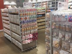 -名创优品(广东省广州琶洲保利广场店)