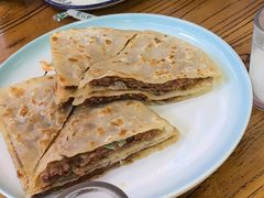 -溢心园香河肉饼总店