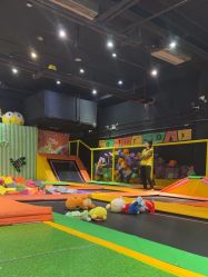 -蹦蹦跳跳(新奥购物中心店)