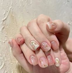 -悦指间美甲美睫