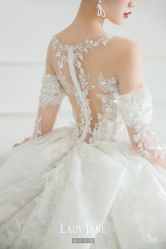 -Lady  Jane高端婚纱礼服馆