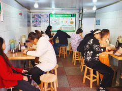 -洪记凉米线(新兴路店)