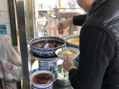 -何老二卤汁凉粉