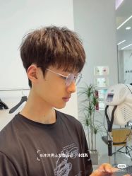 -丝语萱形象
