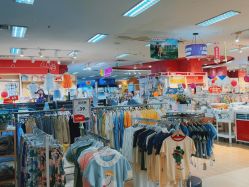 -孩子王(奥克斯广场店)