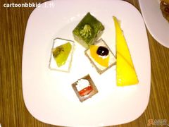 -山水时尚酒店(广州黄埔东路大沙东地铁站店)