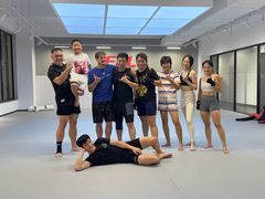 -EFL巴西柔术·综合格斗·泰拳·少儿体能训练(虹桥德必馆)