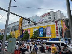 -广州白马服装市场