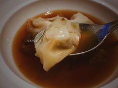 牛尾清汤佐鹅肝松露饺子-蝶舍·MAISON PAPILLON