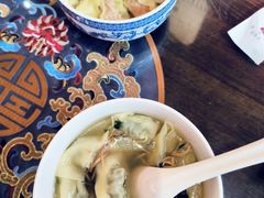 -笑来喜馄饨小笼工坊(通扬路店)