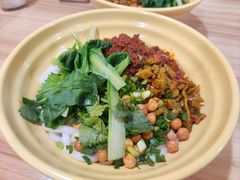 -吴佳拌米粉(川大店)