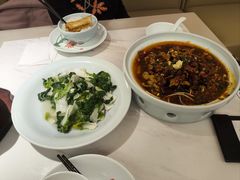 -荷花亭·湖北融合菜(中商广场店)