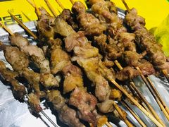 -老红桥炸灌肠牛肚锅烧烤(定福庄店)