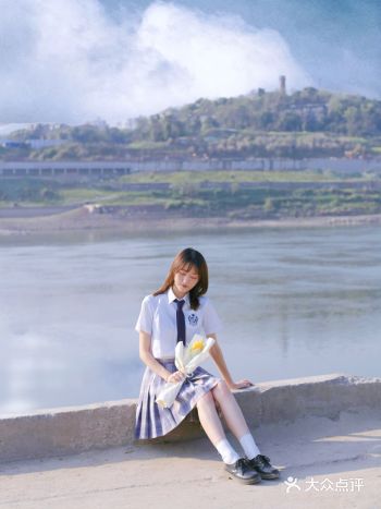 重庆小众打卡地绝美日系码头贩卖黄昏