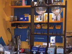 面包甜点陈列柜-吉派索自家烘焙咖啡馆(千佛山店)